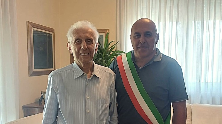 Borgomanero, festa per i 100 anni del signor Giuseppe